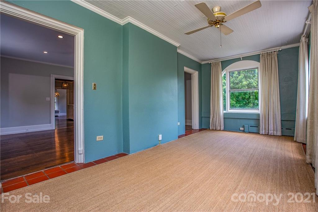 84 Kimberly Avenue Asheville NC 28804