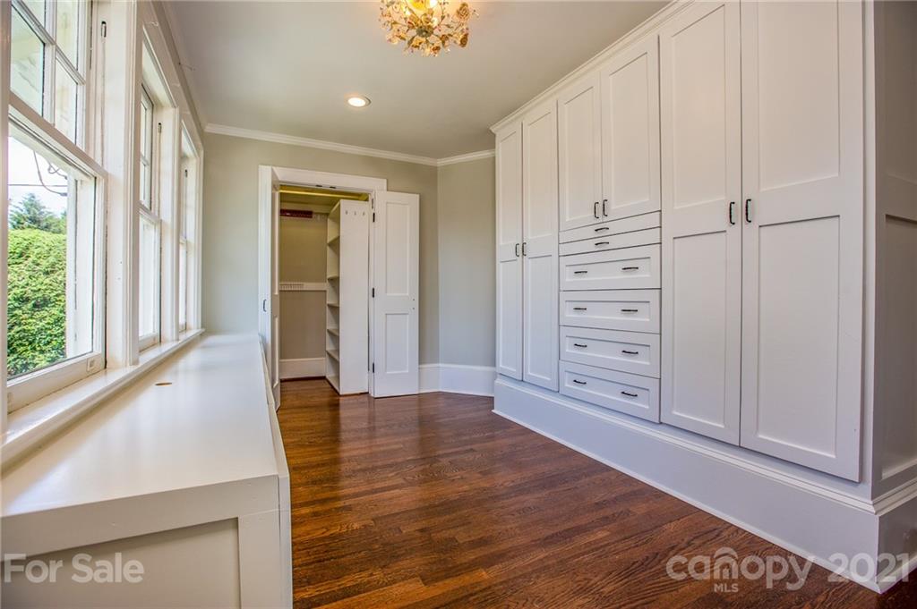 84 Kimberly Avenue Asheville NC 28804