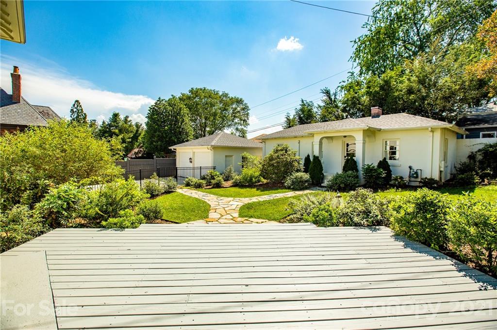 84 Kimberly Avenue Asheville NC 28804