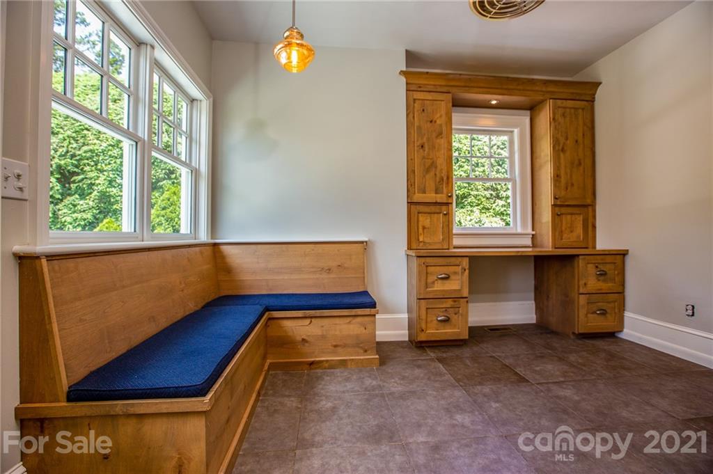 84 Kimberly Avenue Asheville NC 28804