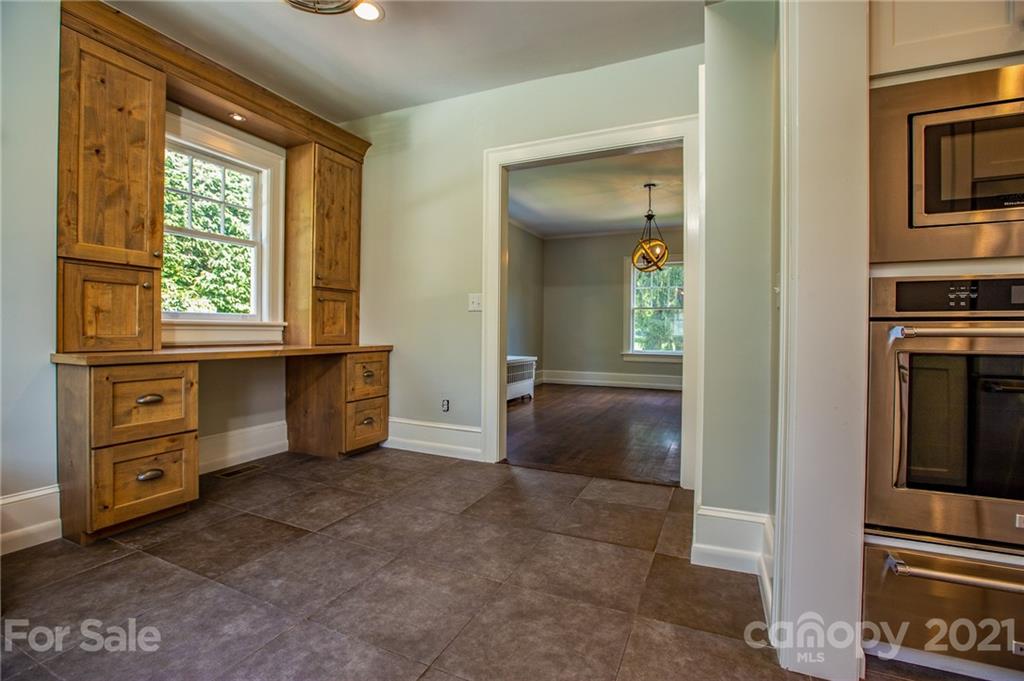 84 Kimberly Avenue Asheville NC 28804