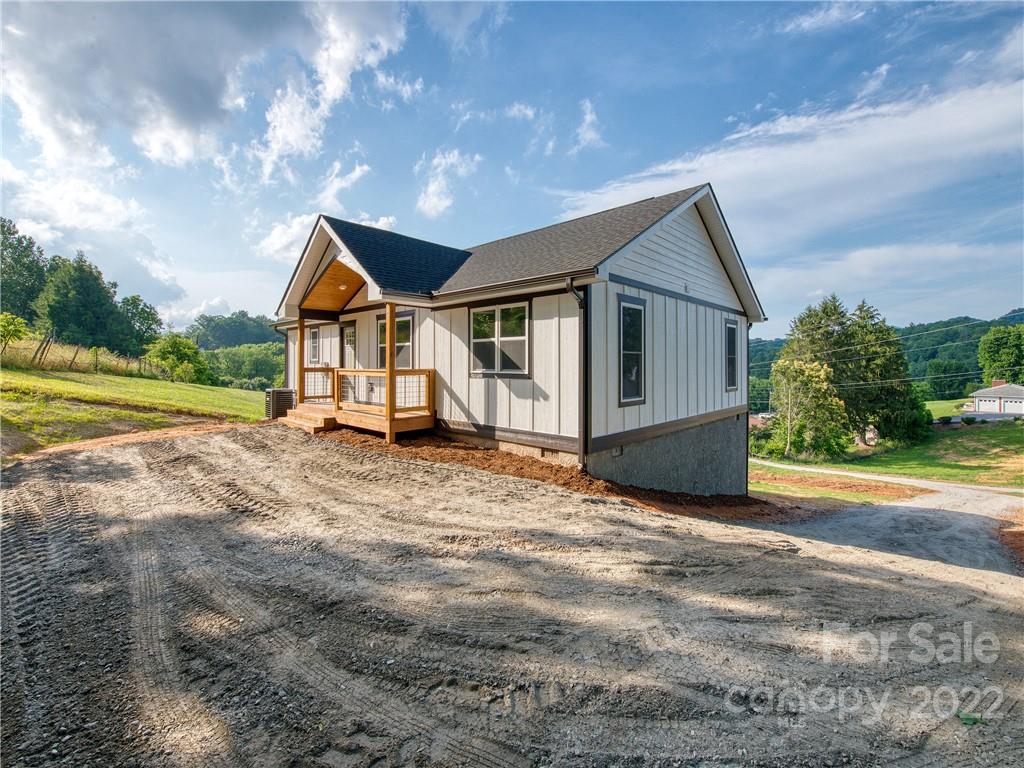 141 Sims Circle Waynesville NC 28786
