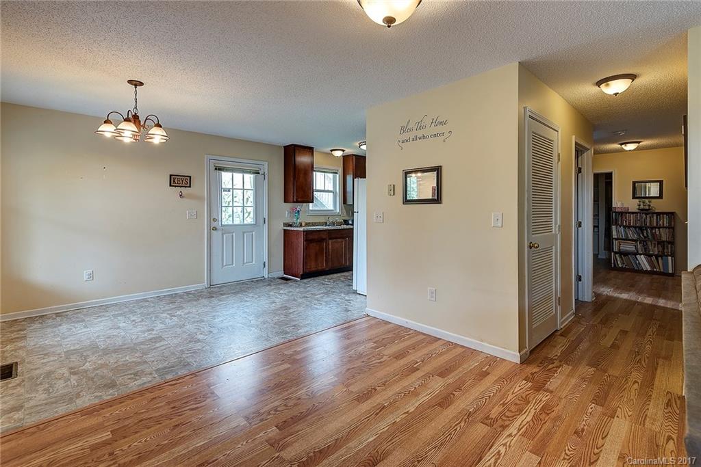 18 Brotherton Avenue Asheville NC 28806