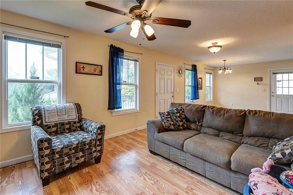 18 Brotherton Avenue Asheville NC 28806