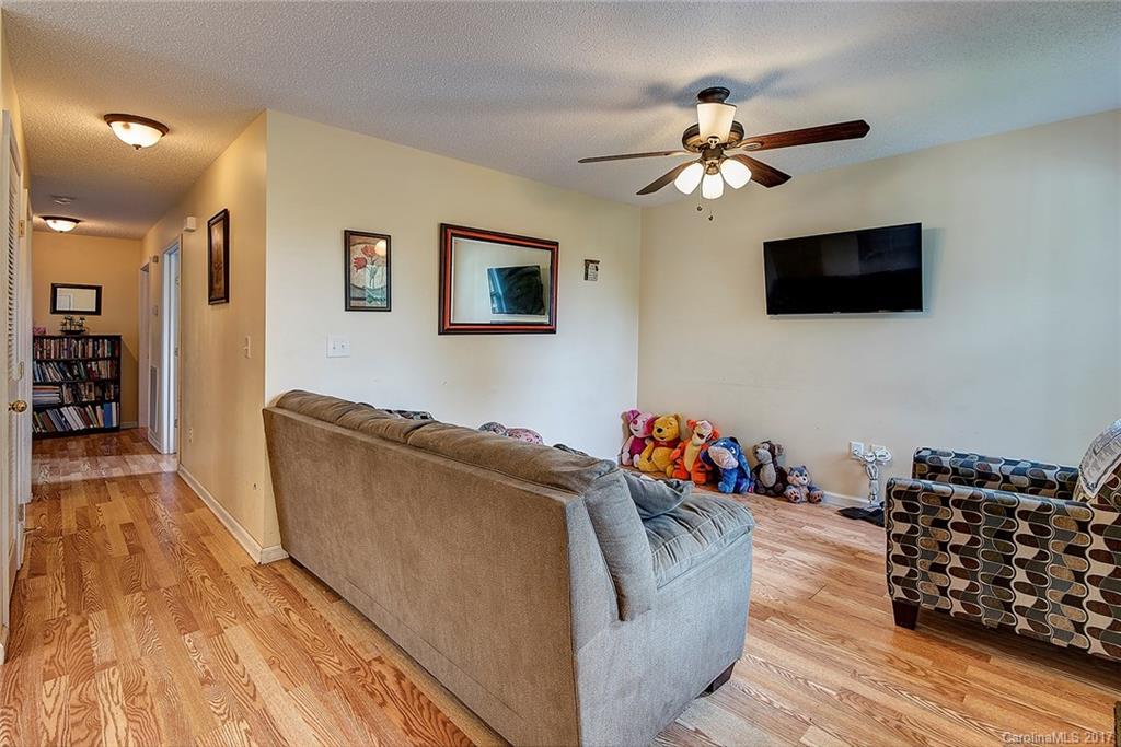 18 Brotherton Avenue Asheville NC 28806