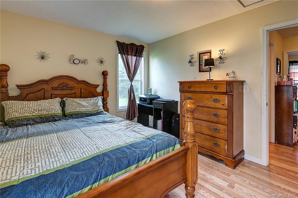 18 Brotherton Avenue Asheville NC 28806