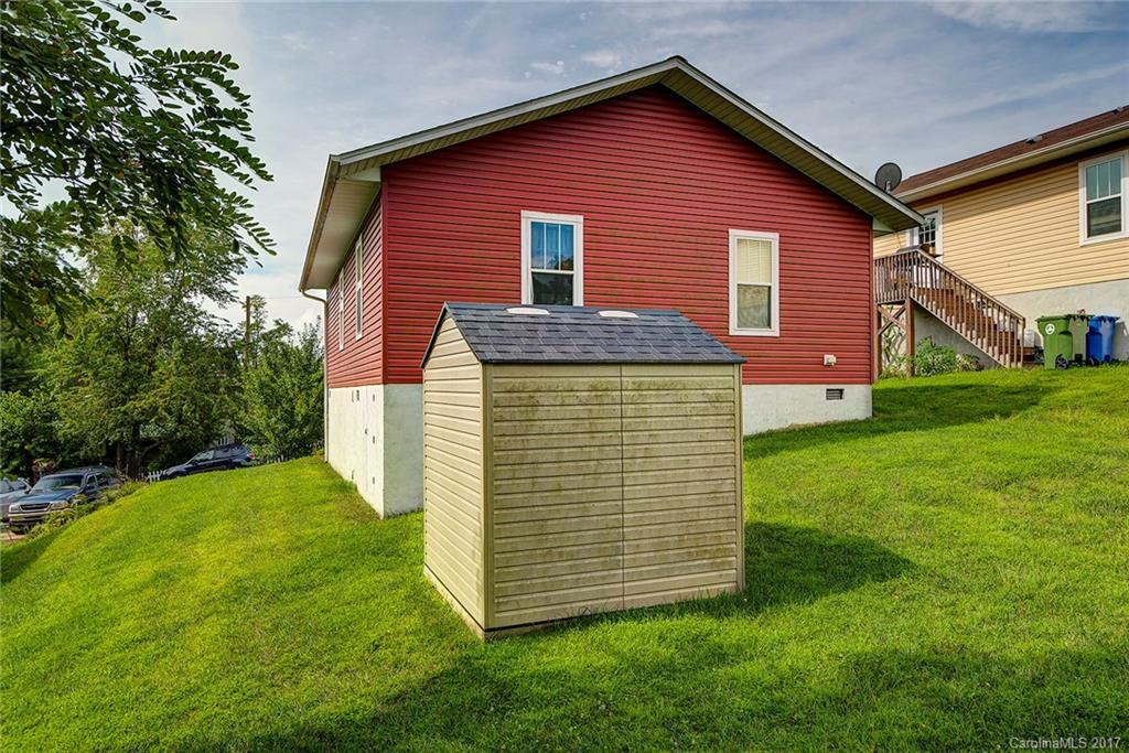 18 Brotherton Avenue Asheville NC 28806