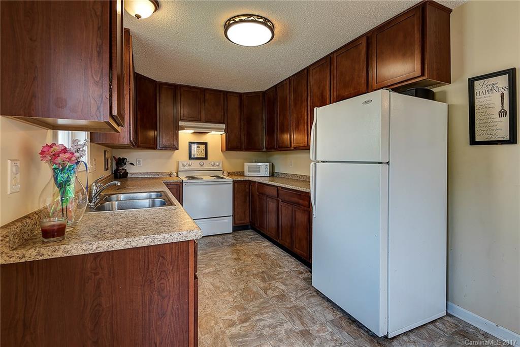 18 Brotherton Avenue Asheville NC 28806