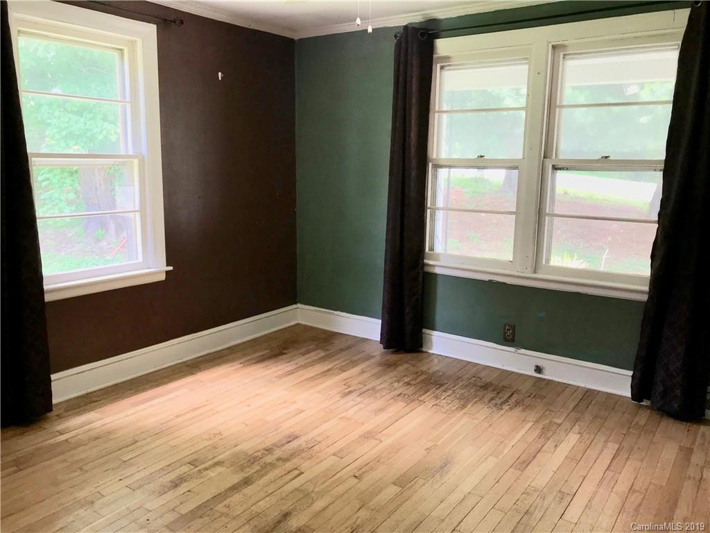 2906 Rabbit Skin Road Waynesville NC 28785