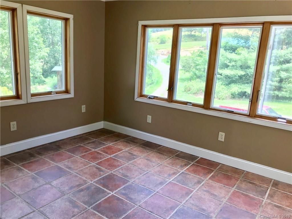 2906 Rabbit Skin Road Waynesville NC 28785