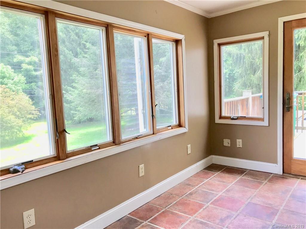 2906 Rabbit Skin Road Waynesville NC 28785