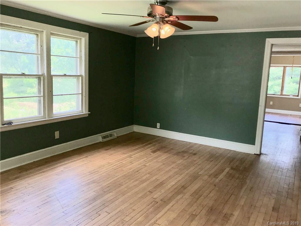 2906 Rabbit Skin Road Waynesville NC 28785