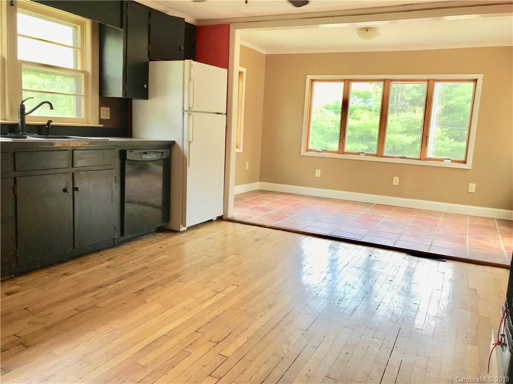 2906 Rabbit Skin Road Waynesville NC 28785