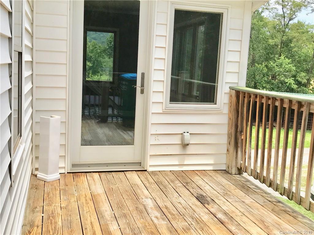 2906 Rabbit Skin Road Waynesville NC 28785