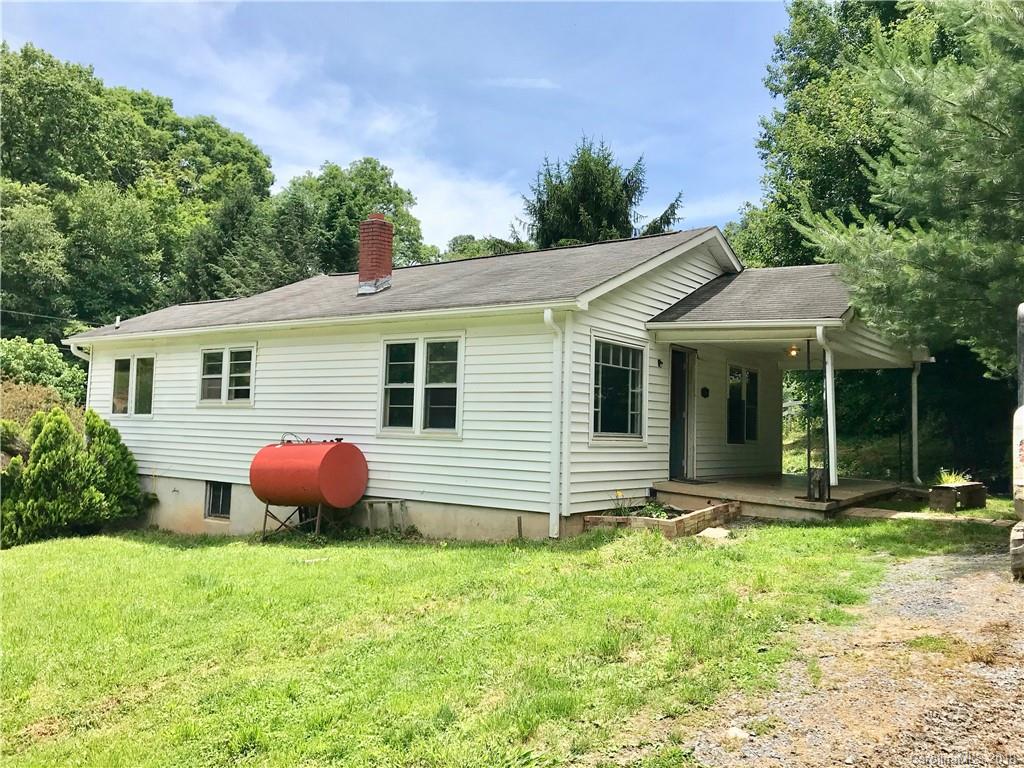 2906 Rabbit Skin Road Waynesville NC 28785