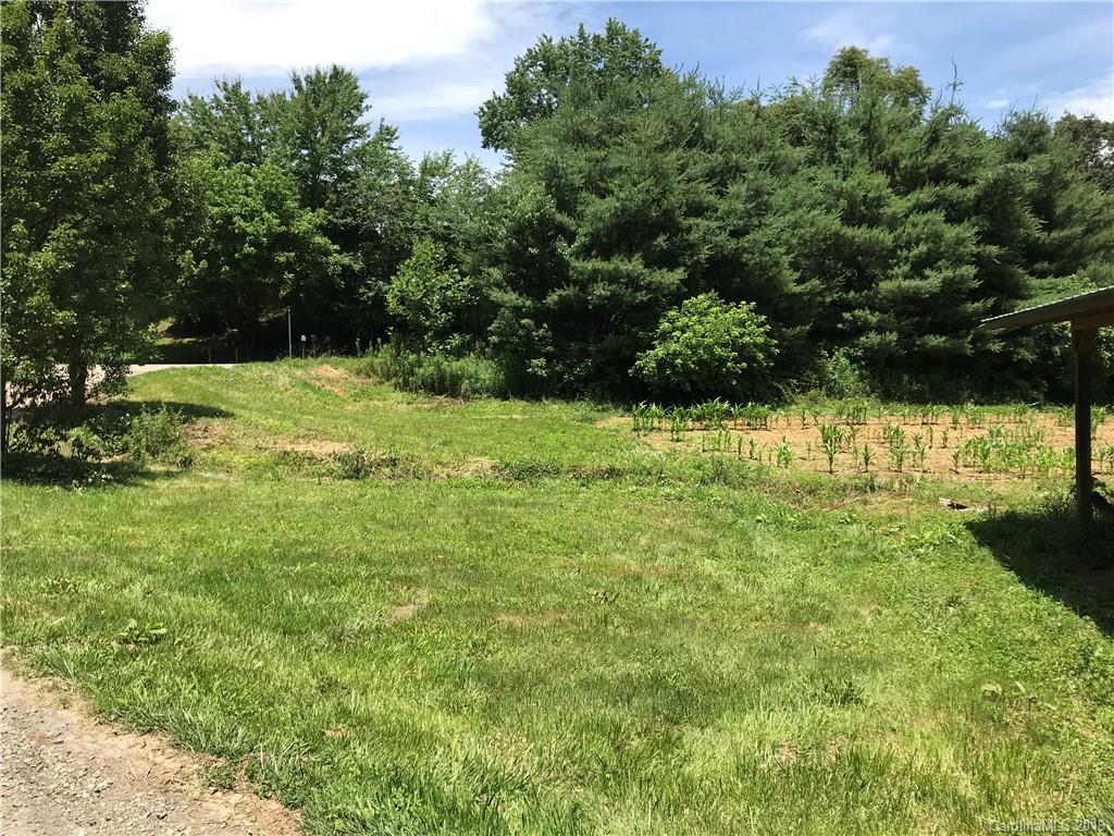 2906 Rabbit Skin Road Waynesville NC 28785