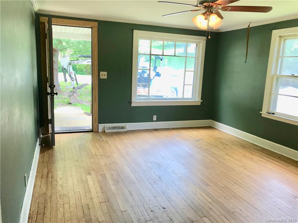 2906 Rabbit Skin Road Waynesville NC 28785