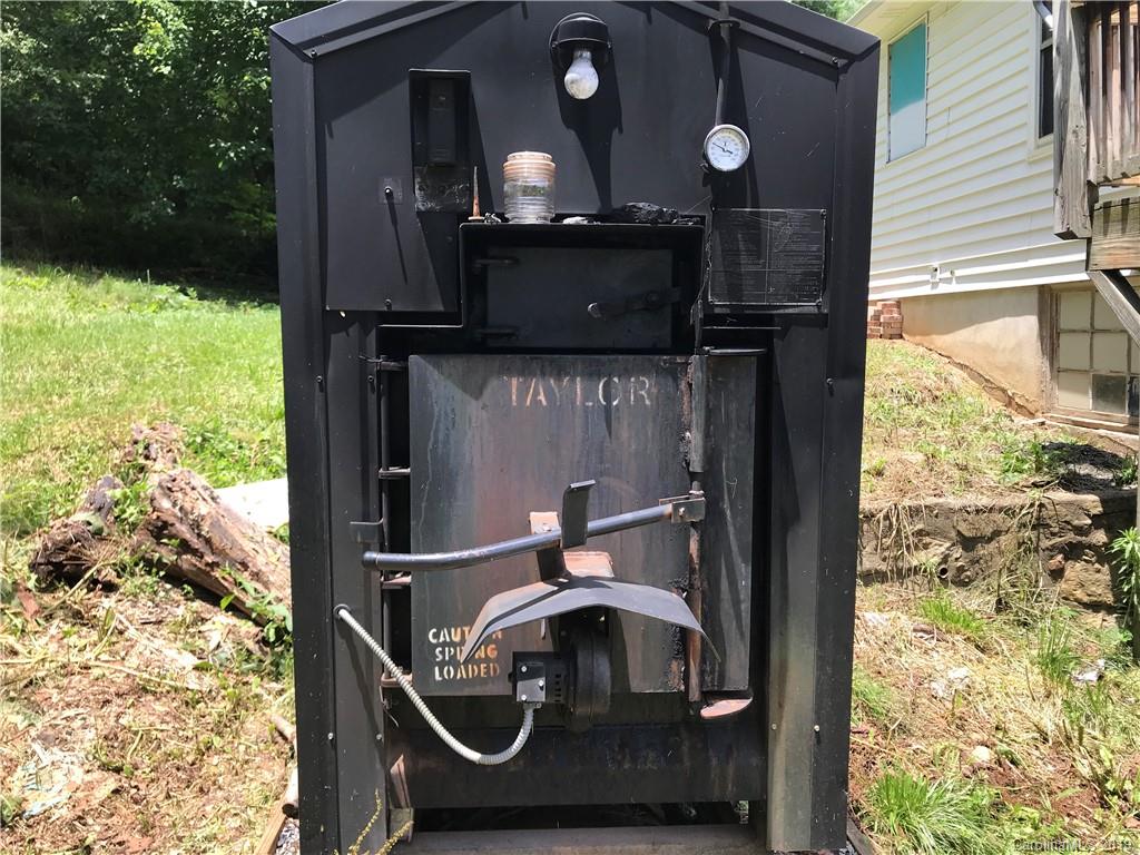 2906 Rabbit Skin Road Waynesville NC 28785