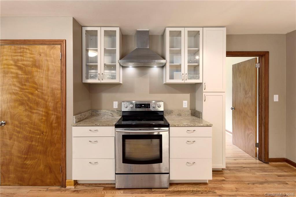 19 Mayfield Road Asheville NC 28804
