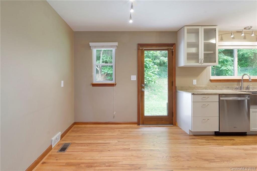 19 Mayfield Road Asheville NC 28804