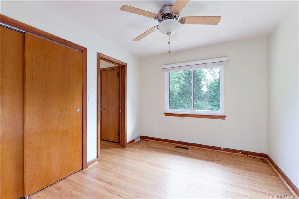 19 Mayfield Road Asheville NC 28804