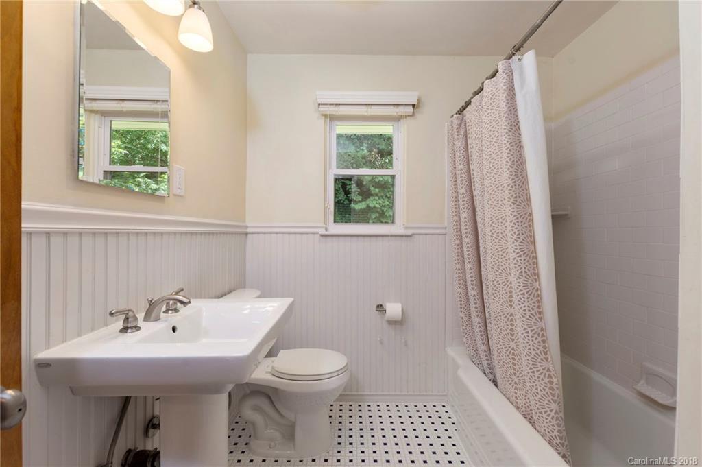 19 Mayfield Road Asheville NC 28804