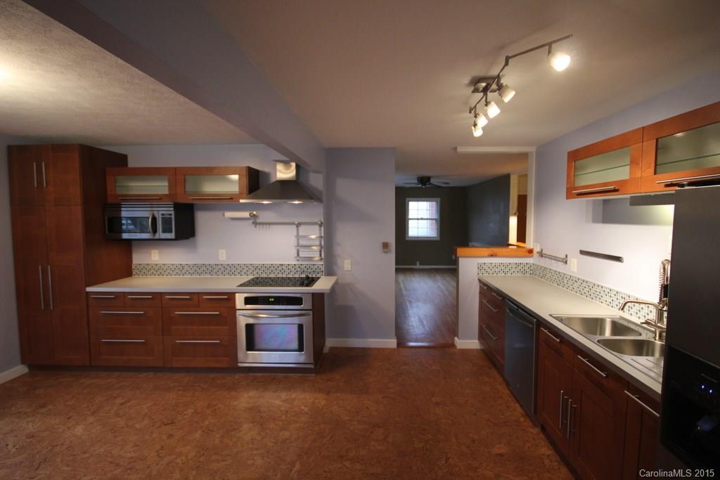 65 Cub Road Asheville NC 28806