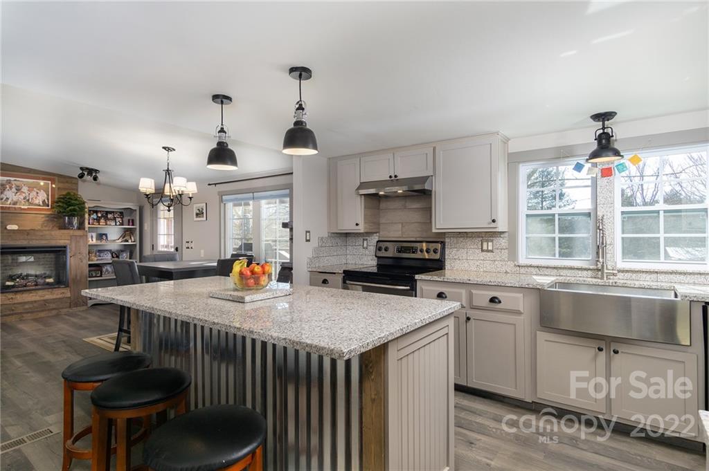 25 Alex Drive Asheville NC 28805