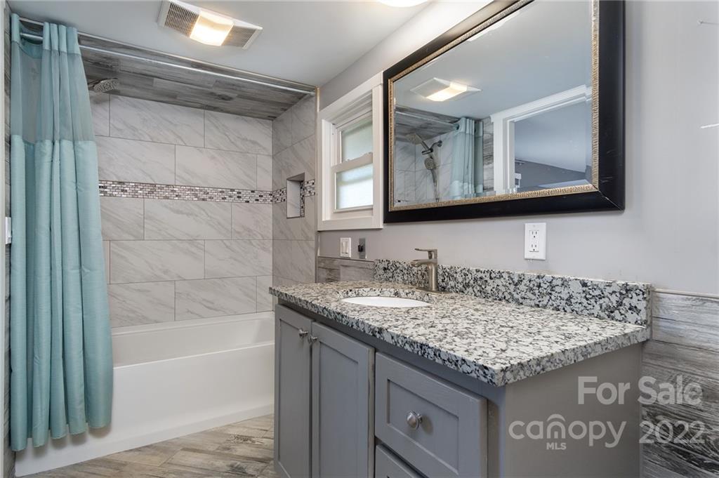 25 Alex Drive Asheville NC 28805