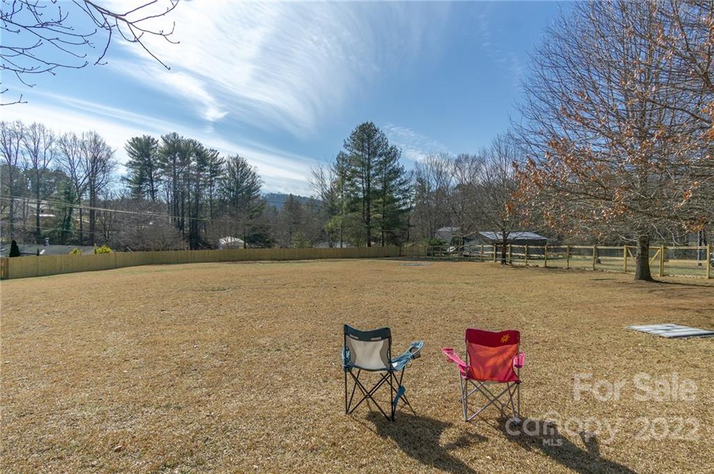 25 Alex Drive Asheville NC 28805