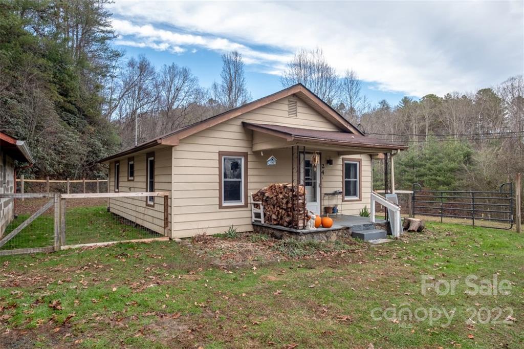 24 Snow Bird Lane Brevard NC 28712