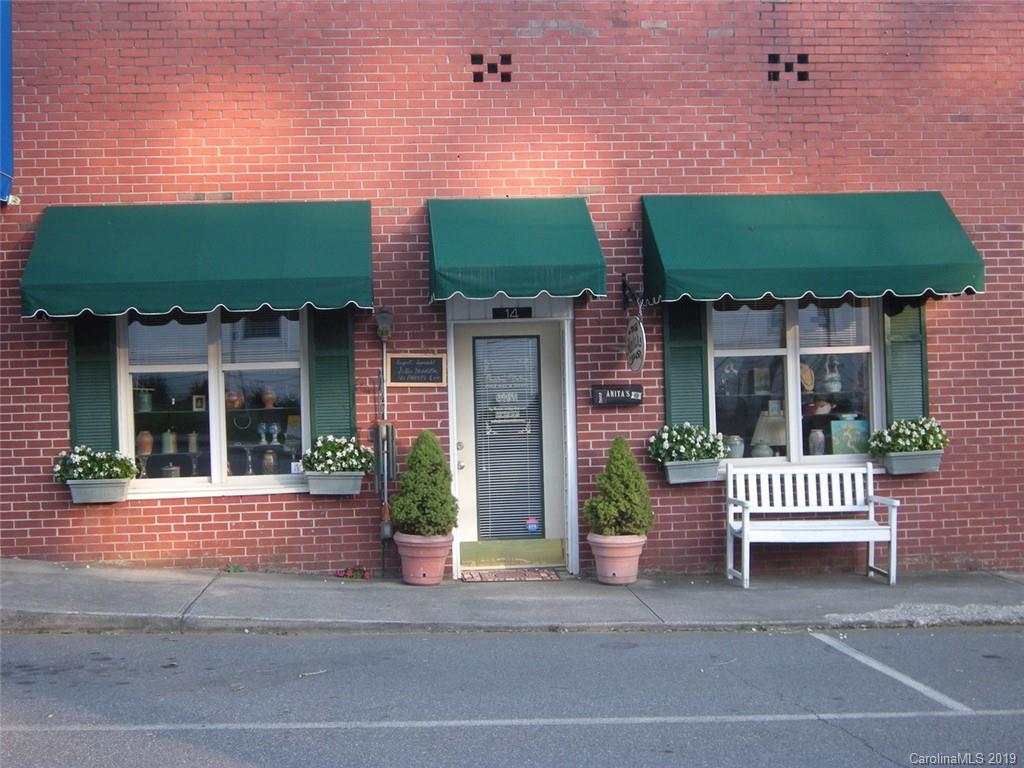 14 N Mitchell Avenue Bakersville NC 28705