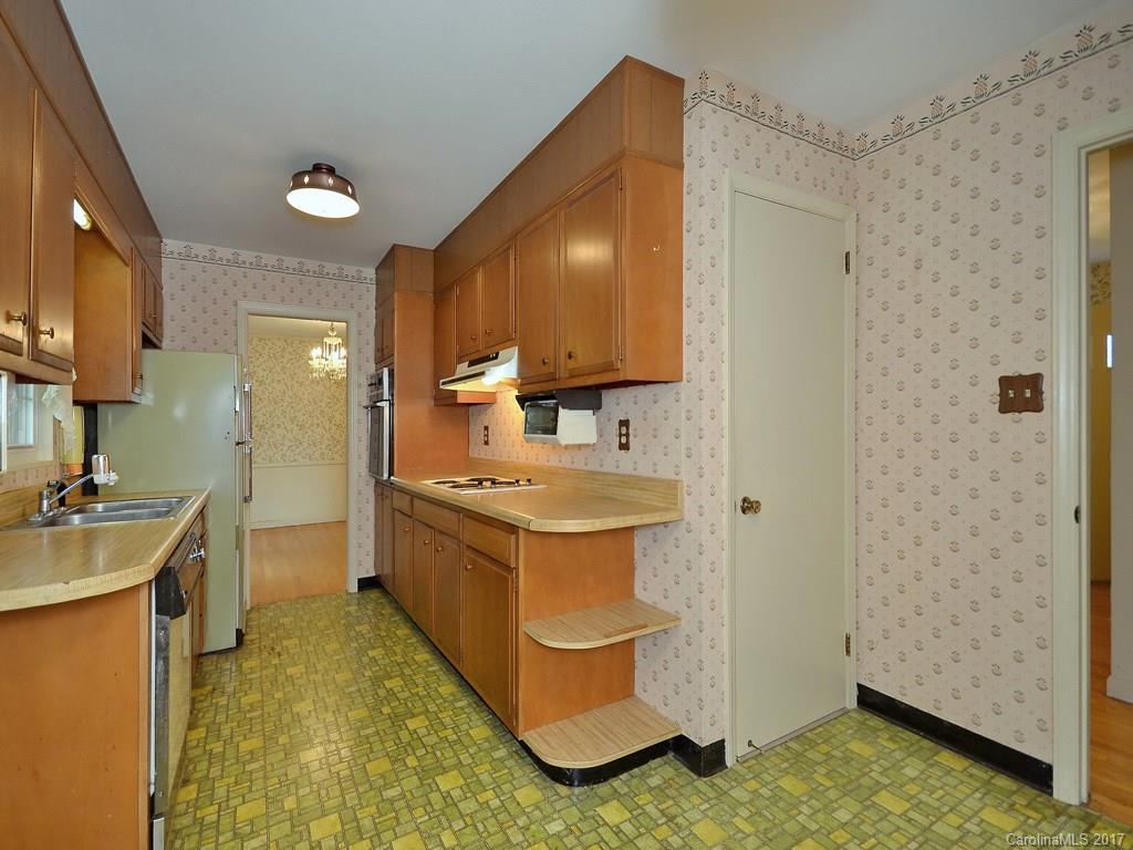 9 Meadowlark Road Asheville NC 28805