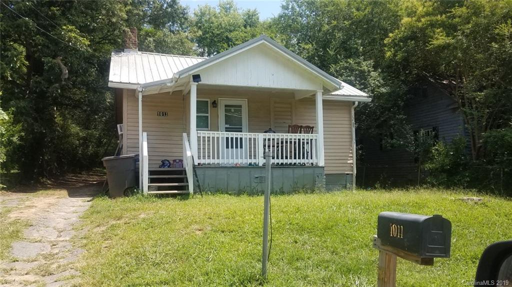 1011 8th Street Statesville NC 28677