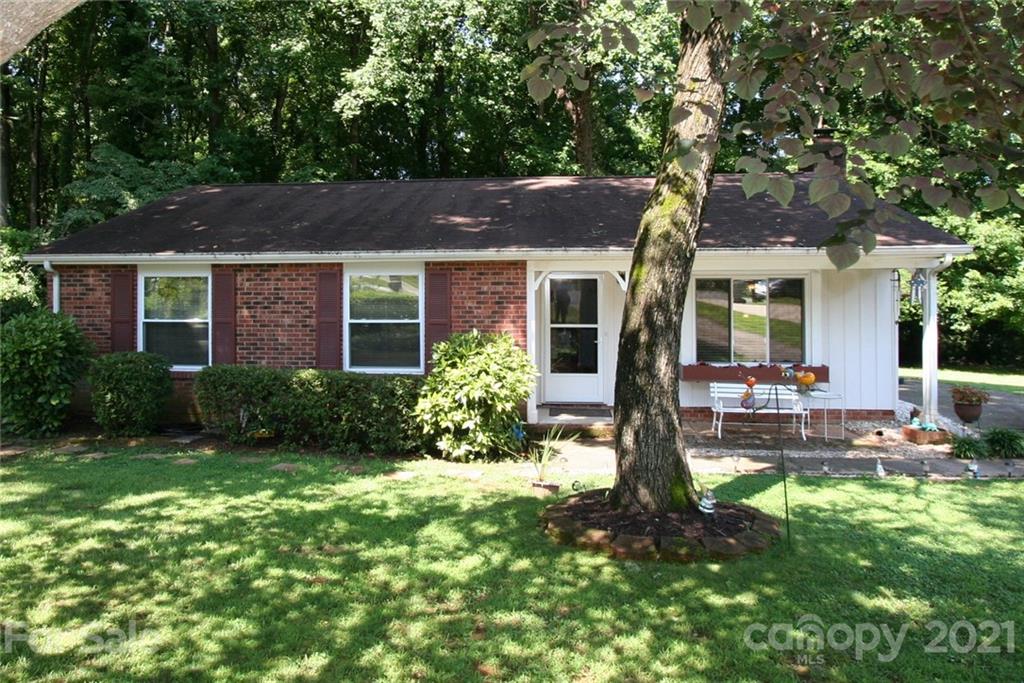 3207 Raven Glen Court Charlotte NC 28212