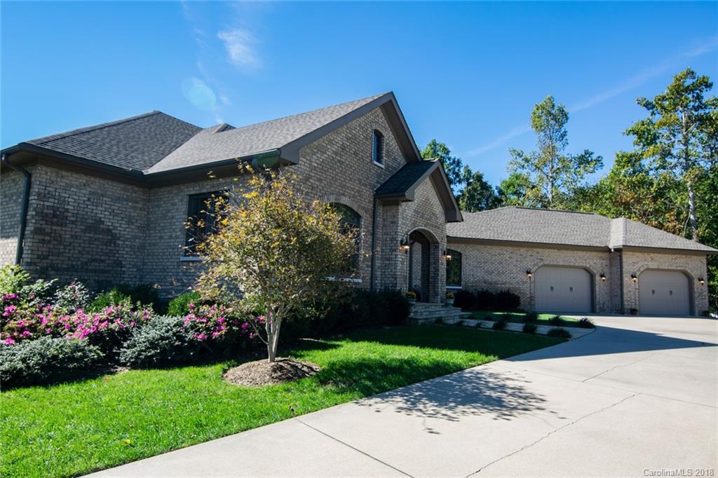 15 Huntmere Court Flat Rock NC 28731
