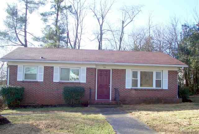 318 3rd Avenue SE Hickory NC 28602