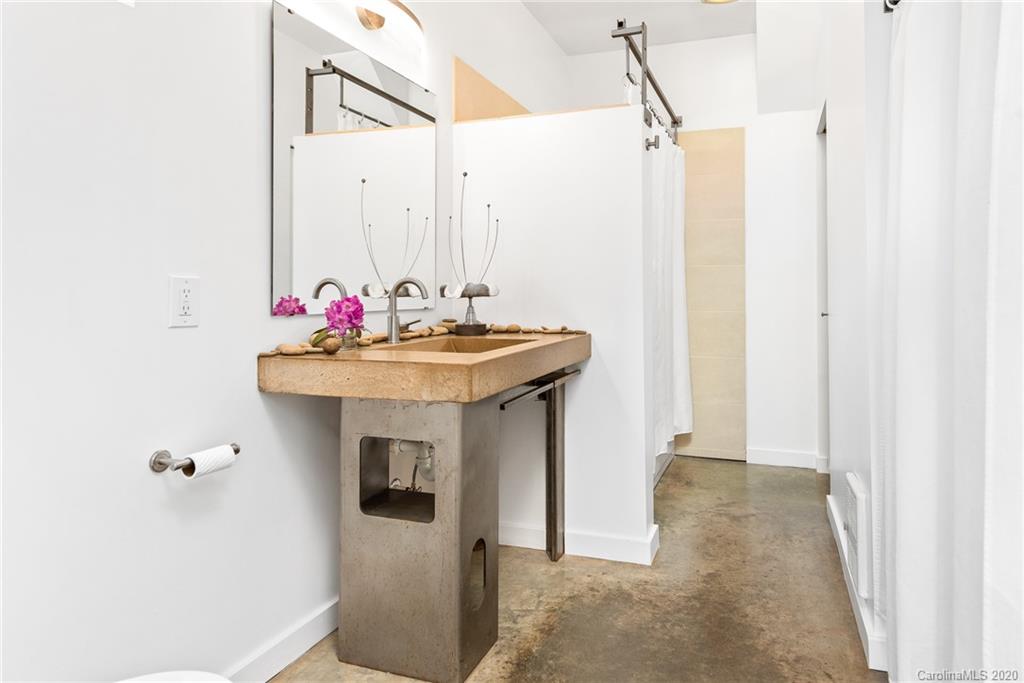 33 Jefferson Drive Asheville NC 28801
