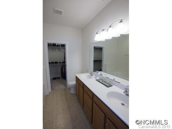 33 Onteora Oaks Drive Asheville NC 28803