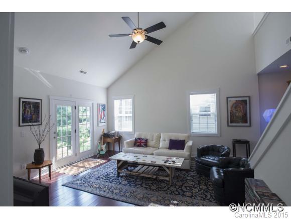 33 Onteora Oaks Drive Asheville NC 28803