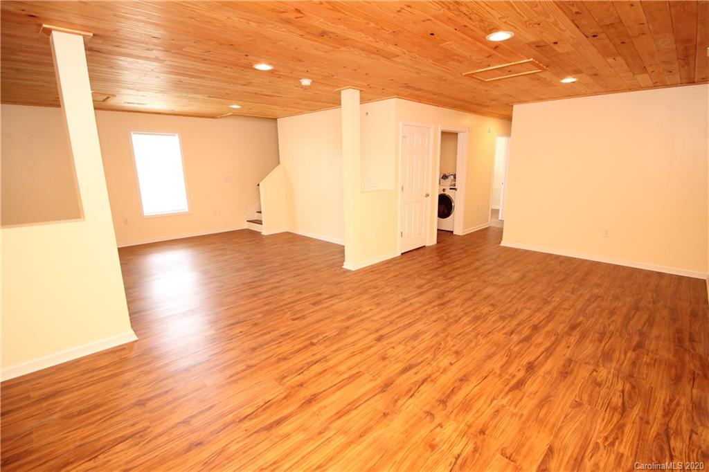 211 Jd Trail Candler NC 28715
