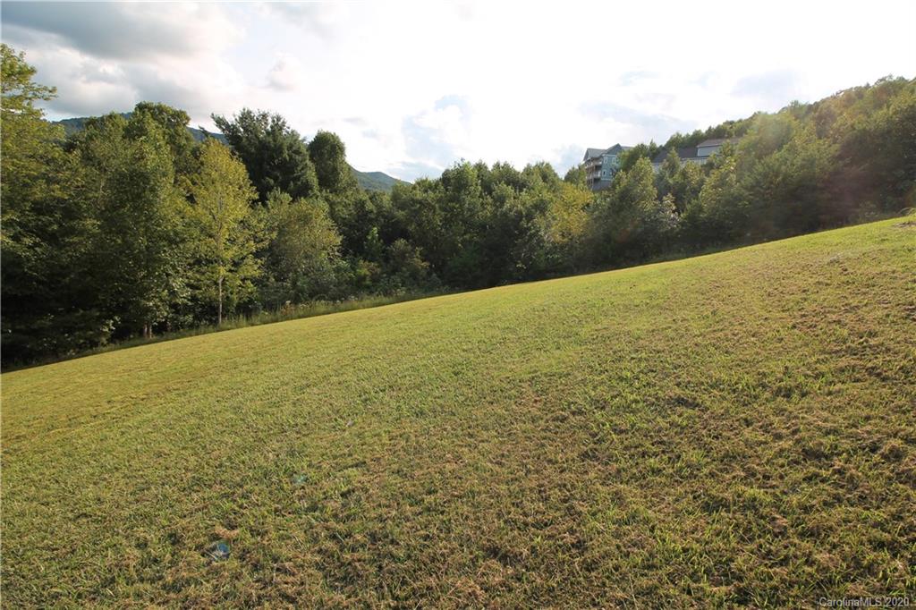 211 Jd Trail Candler NC 28715