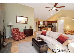 11 Ridge Runner Lane Asheville NC 28806