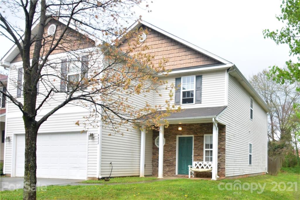 8422 Newfane Road Charlotte NC 28269