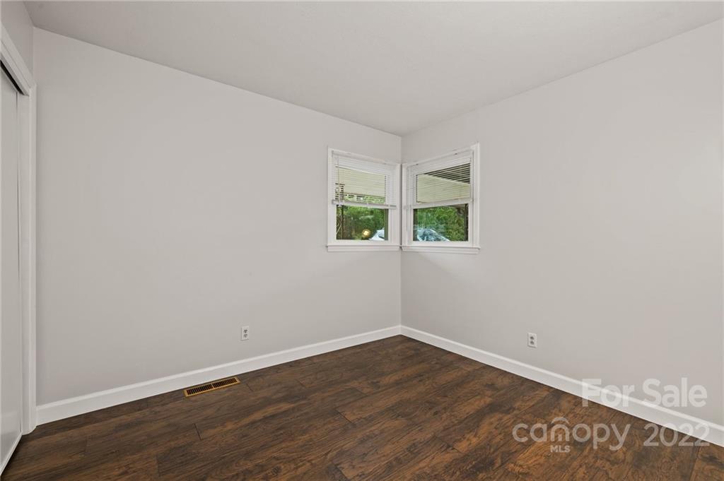 59 Hickory Tree Road Asheville NC 28805
