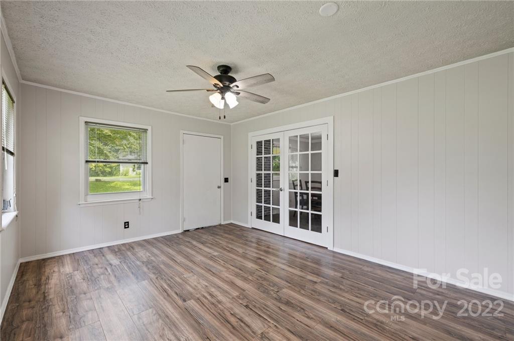 59 Hickory Tree Road Asheville NC 28805
