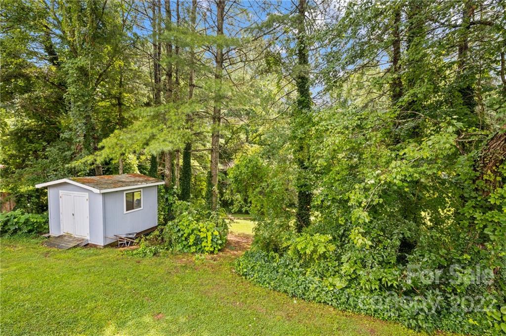 59 Hickory Tree Road Asheville NC 28805
