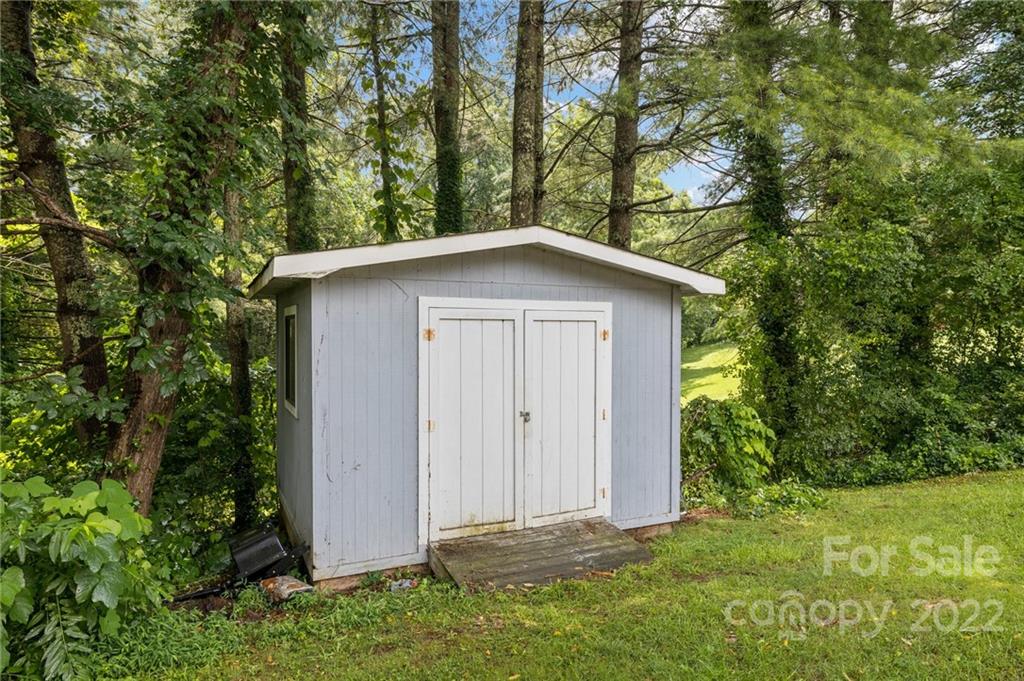 59 Hickory Tree Road Asheville NC 28805