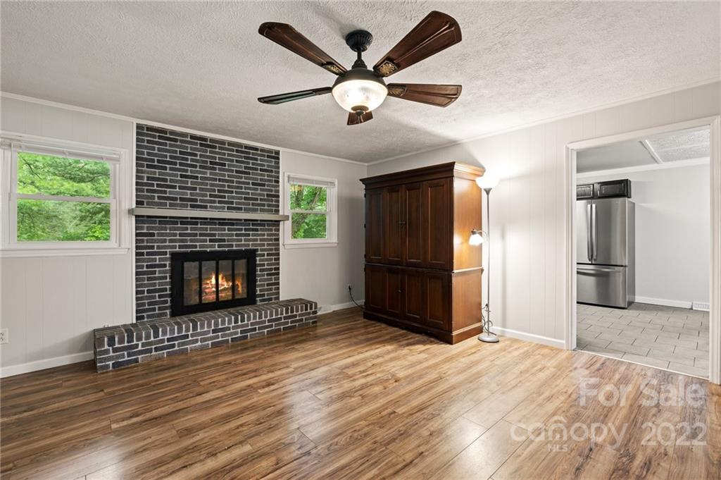 59 Hickory Tree Road Asheville NC 28805