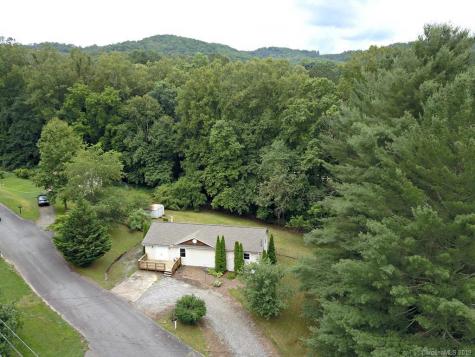 72 S Woods Drive Sylva NC 28779